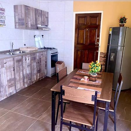 Centrally Located, Private, 1 Bedroom Apartment. ウィレムスタッド エクステリア 写真